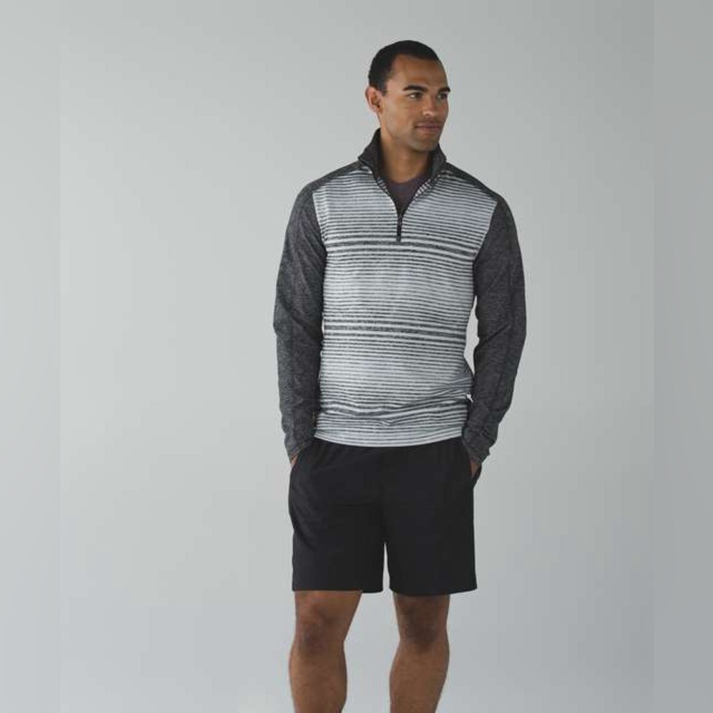 LULULEMON | Surge warm 1/2 zip mini pop stripe black/white | size large